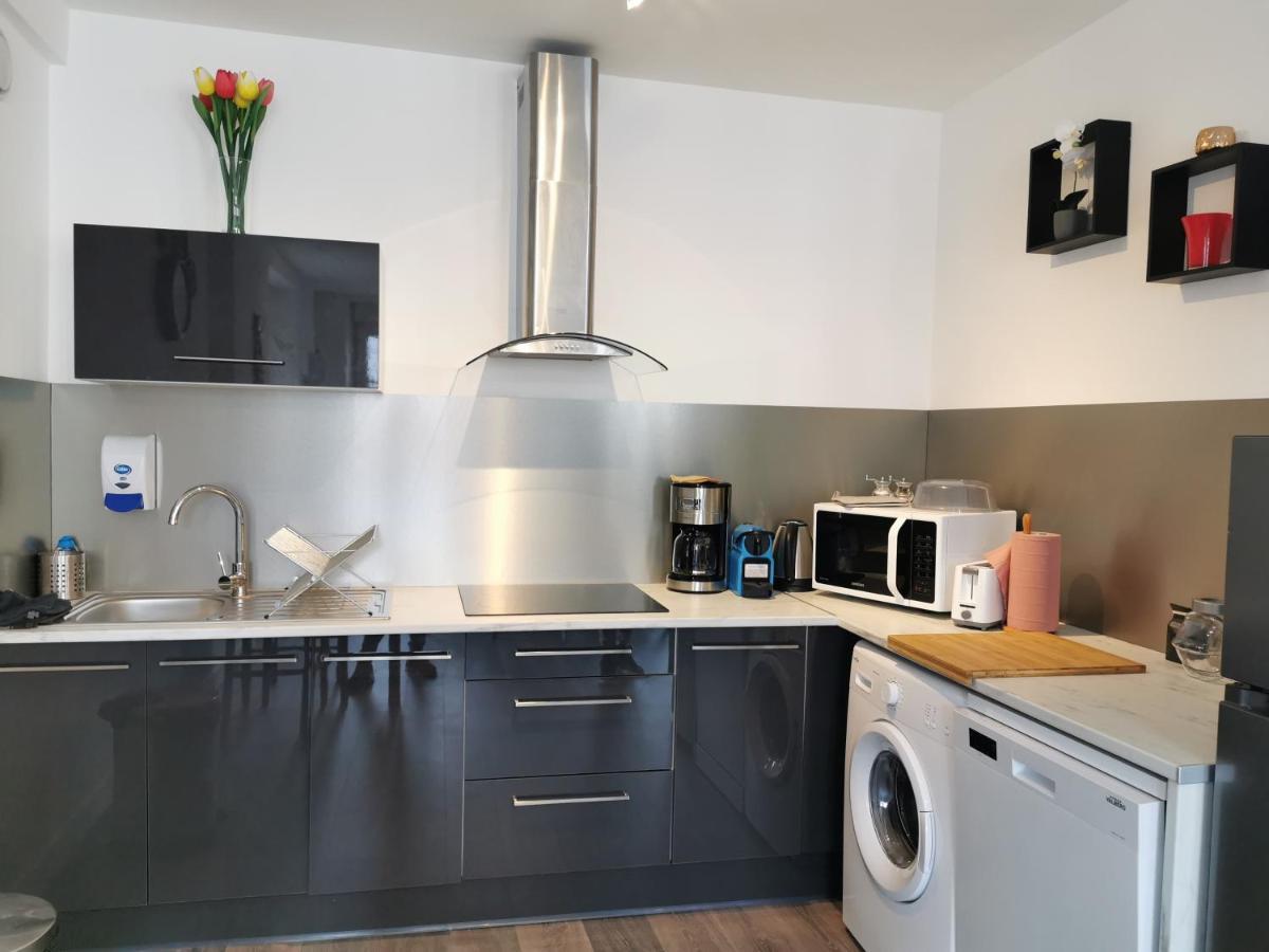 Les Appartements Du Marche Dinan Eksteriør billede