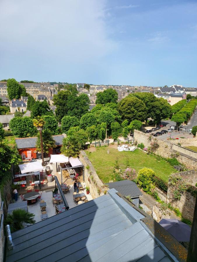 Les Appartements Du Marche Dinan Eksteriør billede